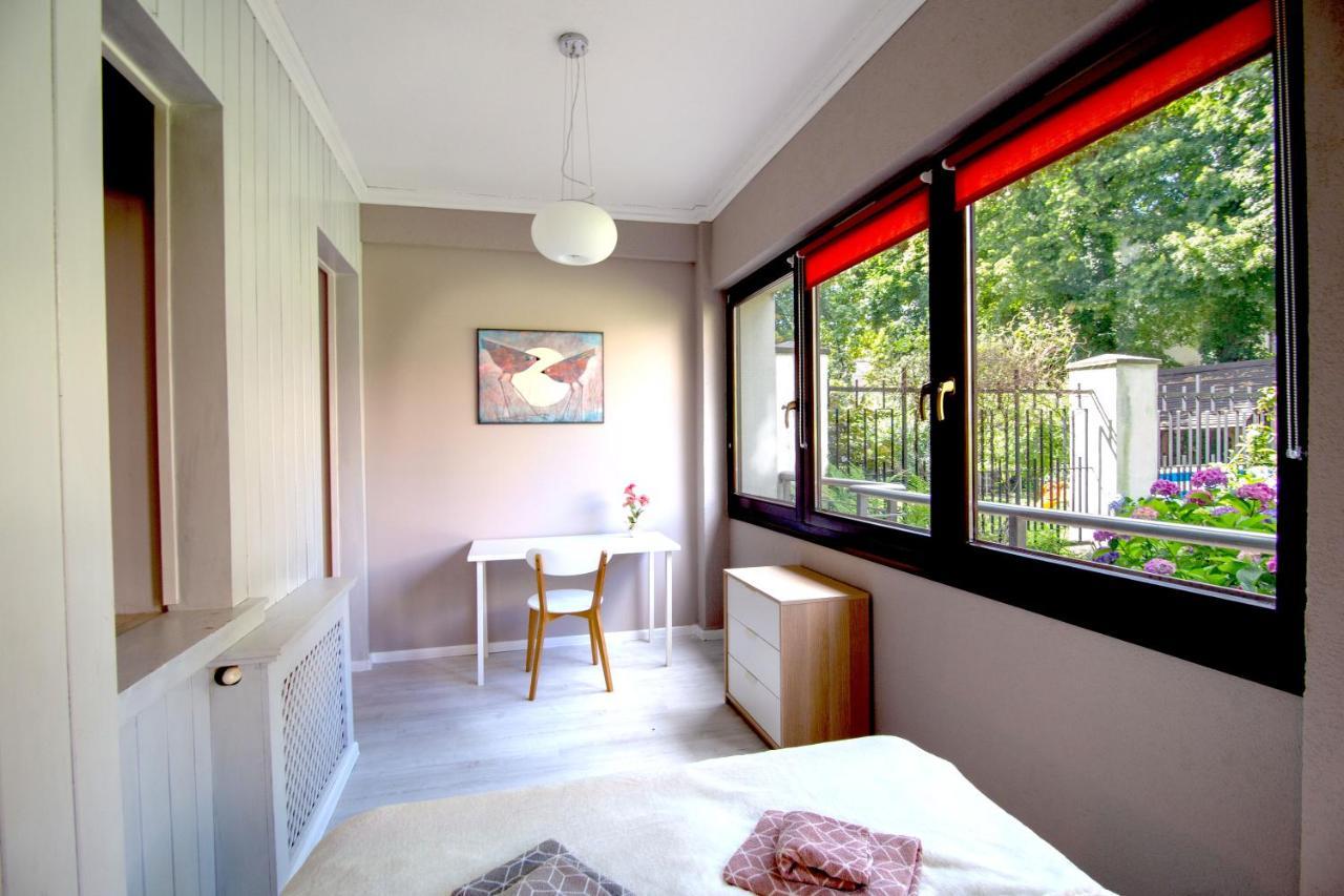 Garden Studio In The Old Town Apartment Krakow Bagian luar foto